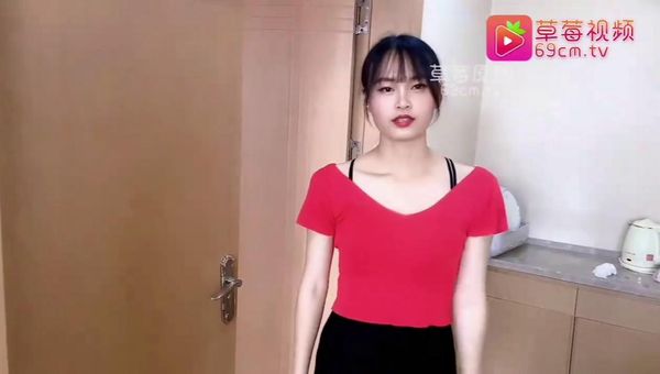 萝莉原创 – 性感保洁为了生活甘愿被爆操玩弄 – 陈小莹