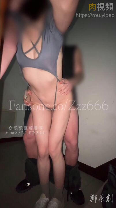 戶外露出啪啪 由一開始緊張到越操越爽 ZZZ666 – 肉視頻,您的私人AV影院