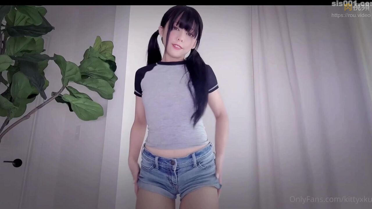 貪吃的小妖精用小穴把巨大棒棒收藏起來 kittyxkum – 肉視頻,您的私人AV影院
